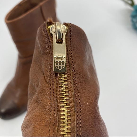 Vince Camuto Hadley brown leather bootie 8 - Picture 7 of 12